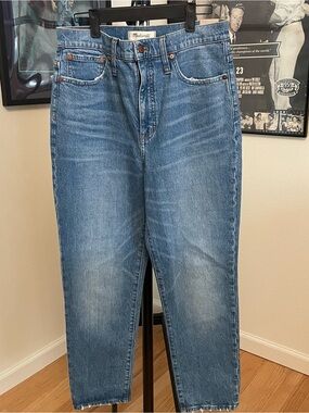 NWT—Madewell women’s Blue Straight-Leg Jeans size 29